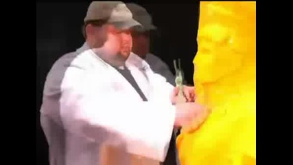 Статуята на свободата от сирене.flv