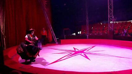 Клоунът Мишо отново в Бургас! Цирк ''Арена'' - август 2022