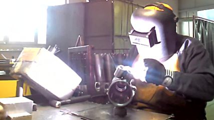 welding of hydraulic cylinders