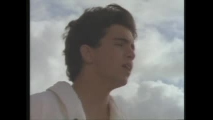 Glenn Medeiros