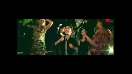 baby minune-sus pe mece