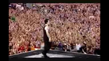 Robbie Williams - We Will Rock U & Monsoon [ Live at Knebworth Hq ]