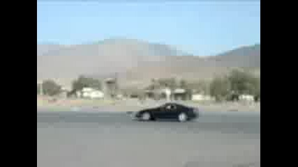 Bmw E21 And 300 Zx Drifting 