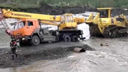 Руските пътища на север са меко казано непроходими!