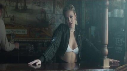 Clean Bandit feat. Sean Paul and Anne - marie - Rockabye (official music video) new autumn 2016