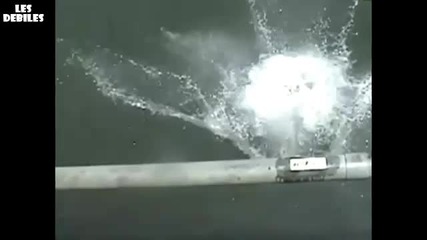 Задно салто във вода