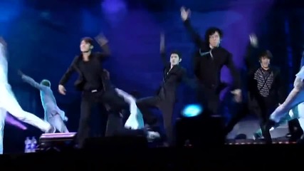 Превод! Dbsk - Hey! Don't Bring Me Down Live™