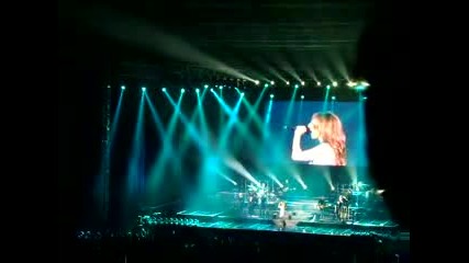 Celine Dion - Alone - Live In Korea Taking