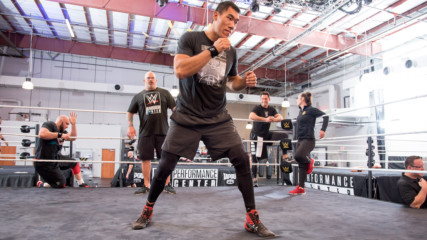 Undefeated boxer "The Great Wall" Taishan Dong tries out for WWE