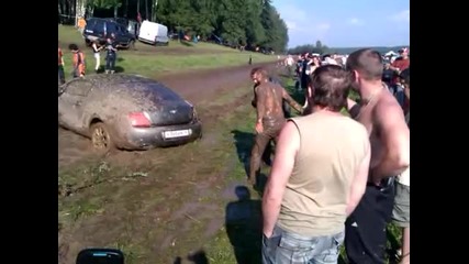 Да заровиш Bentley Continental Gt в калта. 