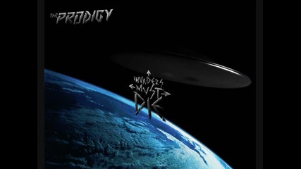Трябва да се Чуе!!! The Prodigy - Invaders must die (dubstep Remix) с много тежък басс 