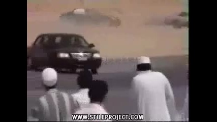 Луд арабски шофйор 