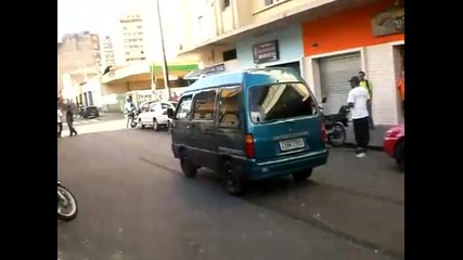Digane na zadnica s bus. mn Smqx