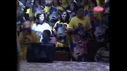 Lepa Brena - Valja se _ Zvezde granda 15.10.11.