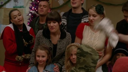 Glee Cast - Do They Know It's Christmas? (glee Cast Version)