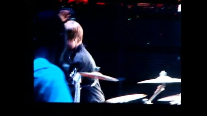 Justin Bieber playing the drums @ the Houston Rodeo 