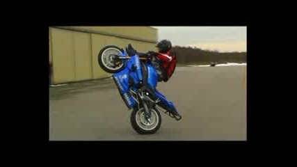 Andreas Gustafsson Yamaha R6 stunt