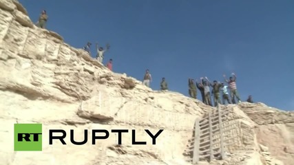 Syria: Syrian Arab Army troops attack ISIS on the road to liberating Palmyra