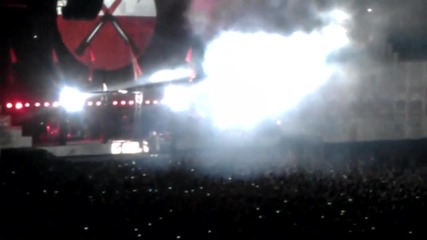 Roger Waters - The Wall show (live in Saint-petersburg)