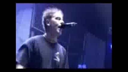 The Offspring - Million Miles Away (live)