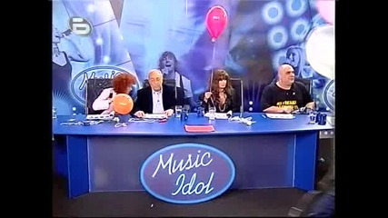 Music Idol 2 - 29.02.08г. - Дарина Цветанова пее отвратително High Quality 