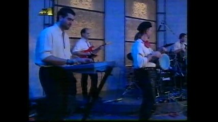 Превод * Vasilis Karras - Avtopepithisi live 2000