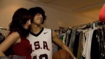 Demi and Jonas - on the line 2008