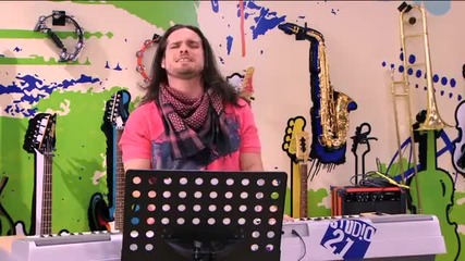 Violetta- Rafa Palmer y Luca sing Tienes el talento