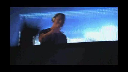 Tiesto feat Nelly Furtado - Who Wants To Be Alone 