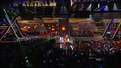 Невероятно шоу! Daddy Yankee & Prince Royce - Ven Conmigo (live - Premios Juventud 2011)