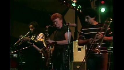Ub40 - The Piper Calls The Tune (live) 