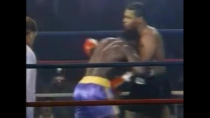 Mike Tyson - Mark Young (27-12-1985)