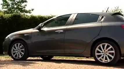 Fifth Gear Web Tv - Alfa Romeo Giulietta Road Test 