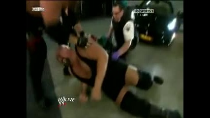 Wwe Raw 23.05.11 - Big Show accident (hq)