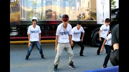 Street Dance Performance by Elecoldxhot