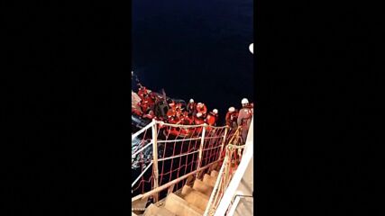 Спасиха близо 50 мигранти край остров Лесбос