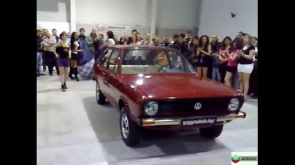 Volkswagen Club Fest 2011 Представяне на Passat B1 !!! 