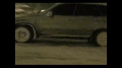 Mercedes S & Bmw X5 Въртене На Сняг