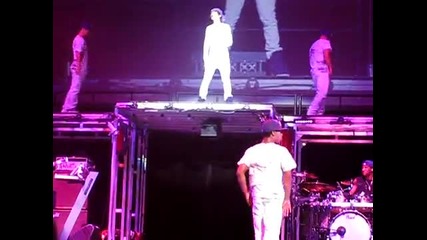 На живо! Justin Bieber - One Less Lonely Girl ( New Jersey 28.08. 2010 ) 