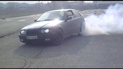 bmw 318ti drift