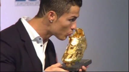 Роналдо получи Златната обувка на церемония в Мадрид