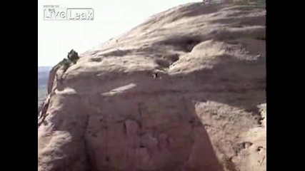 Голям маниак на мотоциклет