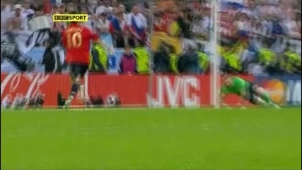 Spain 4 - 1 Russia - Fabregas 