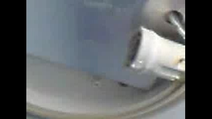 Вода Тече От Крушка