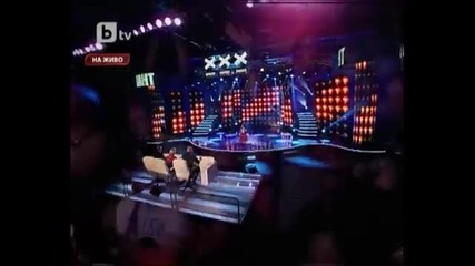 Малкото момиче с голям глас на финал