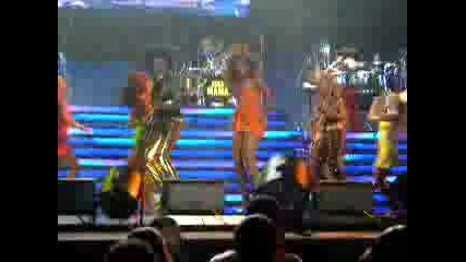 Beyonce Performs Deja Vu At Essence Festiv