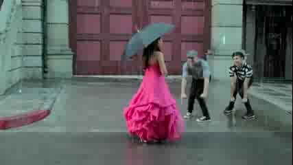Ariana Grande - Put Your Hearts Up