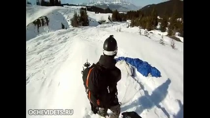 Невероятно Видео: Скиор избяга от гигантска лавина в Алпите