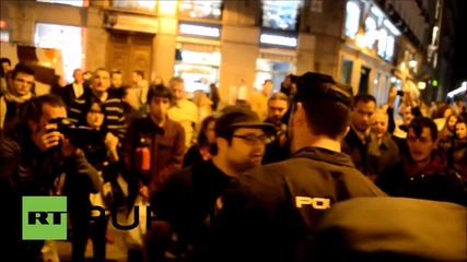 Spain: Anti-govt protesters voice their indignation with 'silent scream'