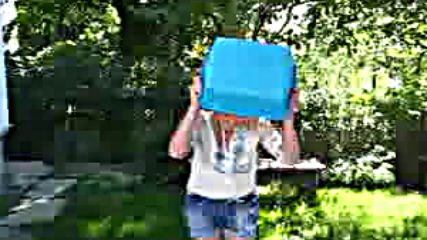 Ice bucket challenge - рина Каразуб - обливання крижаною водою в пдтримку укрансько арм
